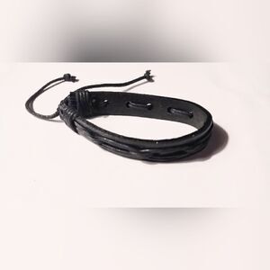 Men's bracelet leather braided black new d16‎